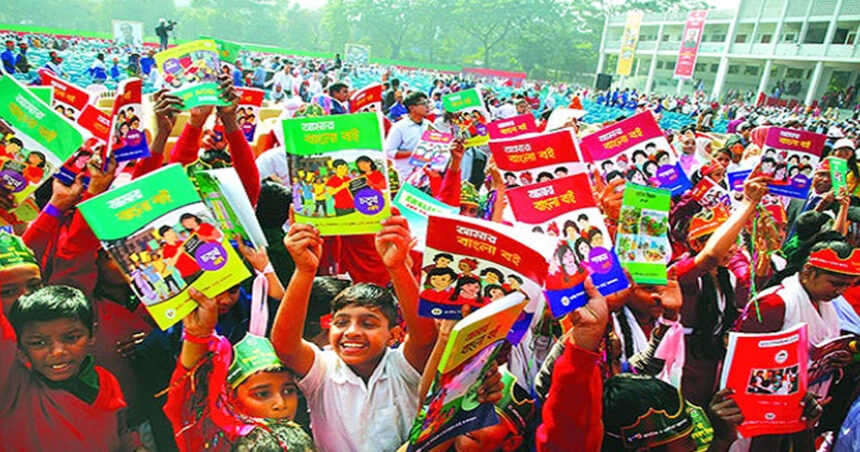 পাঠ্যবইয়ের ভুল-ভ্রান্তি নিয়ে শিক্ষামন্ত্রীর সংবাদ সম্মেলন