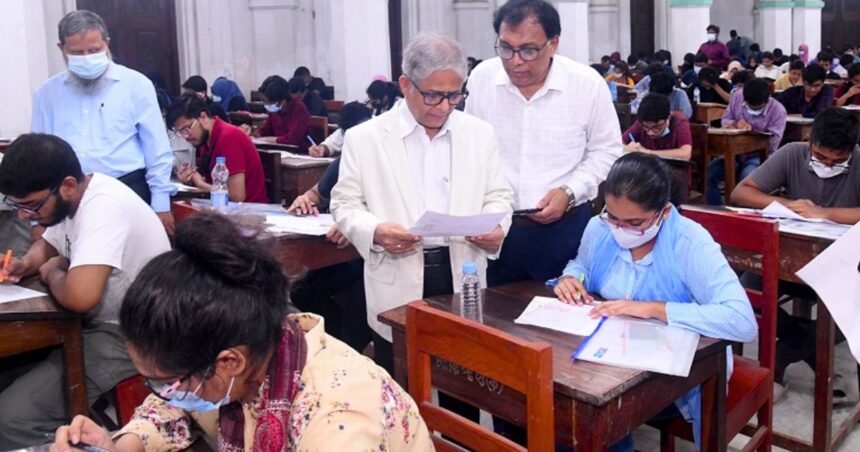 ঢাবিতে ভর্তি পরীক্ষা সুষ্ঠু ও শান্তিপূর্ণভাবে হচ্ছে