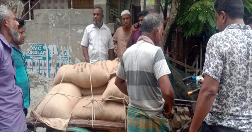 পাচারকালে ভিজিবি'র চাউল জব্দ, ভ্যানসহ চালক আটকঃ চেয়ারম্যান-মেম্বারের অস্বীকার