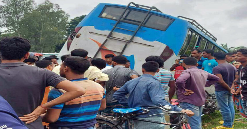 ডোমারে যাত্রীবাহী বাসের ধাক্কায় মোটরসাইকেল আরোহী নিহত