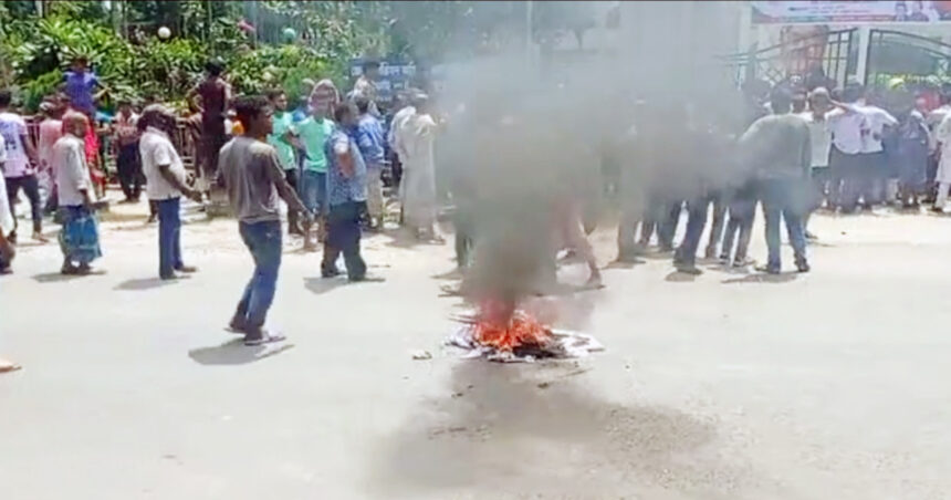 কুড়িগ্রামে ঘন্টা ব্যাপী সড়ক অবরোধ জাতীয় পার্টির নেতাকর্মীদের