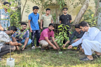 নেত্রকোণায় বঙ্গবন্ধু কন্যা দেশরত্ন শেখ হাসিনার জন্মবার্ষিকীতে ছাত্রলীগের বৃক্ষরোপণ কর্মসূচি