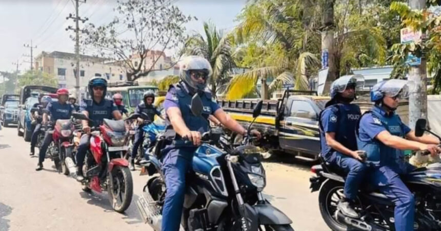 কুলাউড়ায় অবরোধ চলাকালে আইনশৃঙ্খলা রক্ষায় পুলিশ সুপারের তদারকি