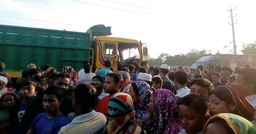 ডোমার এশিয়ান হাইওয়েতে ট্রাকের ধাক্কায় দুই মোটরসাইকেল আরোহী নিহত