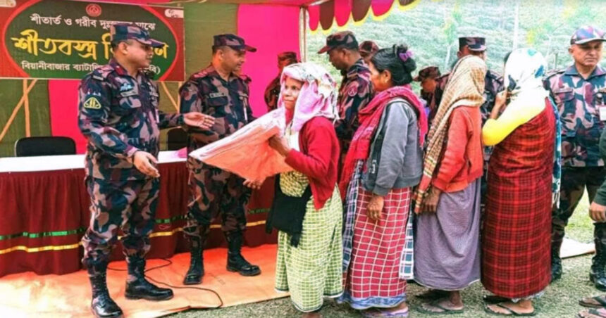 ১০০ জন অসহায় শীতার্ত মানুষের পাশে ৫২ ব্যাটালিয়ান বিজিবি