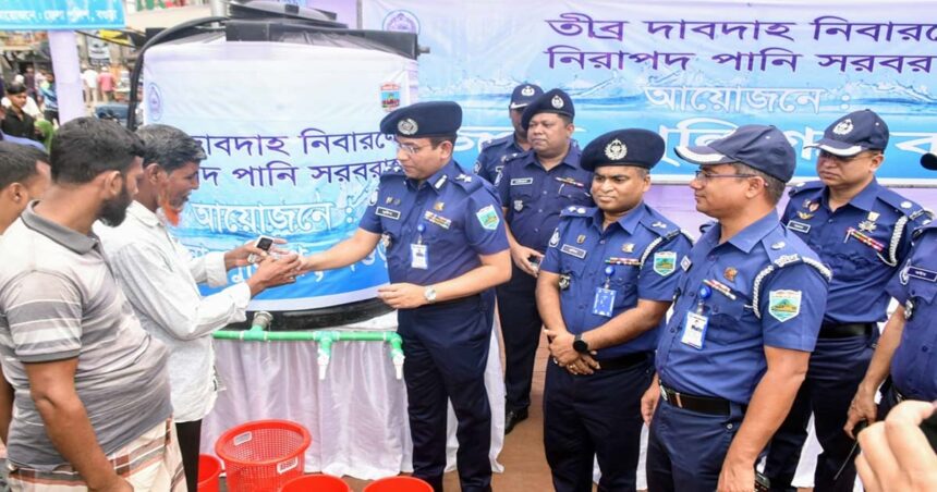 বগুড়া জেলা পুলিশের উদ্যোগে বিশুদ্ধ খাবার পানির বুথ স্থাপন