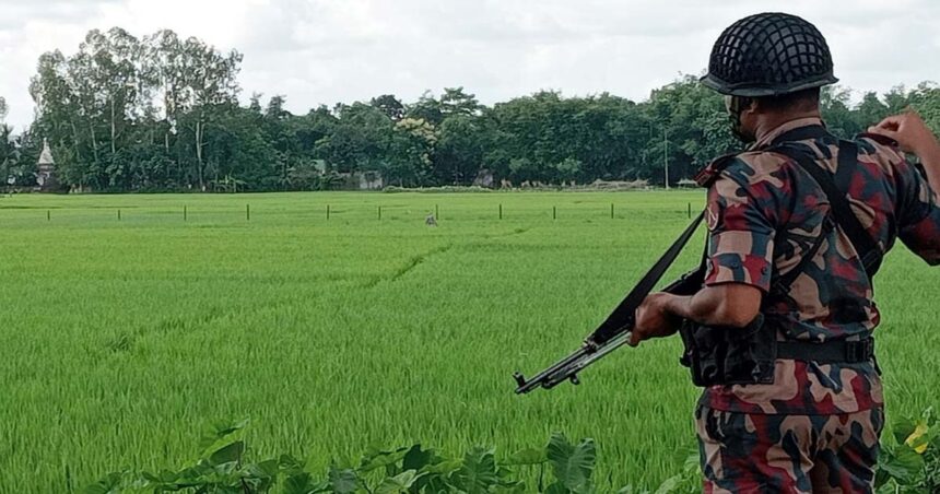 লালমনিরহাট সীমান্তে বিএসএফের কাঁটাতারের বেড়া নির্মাণের চেষ্টা, বিজিবির বাধা